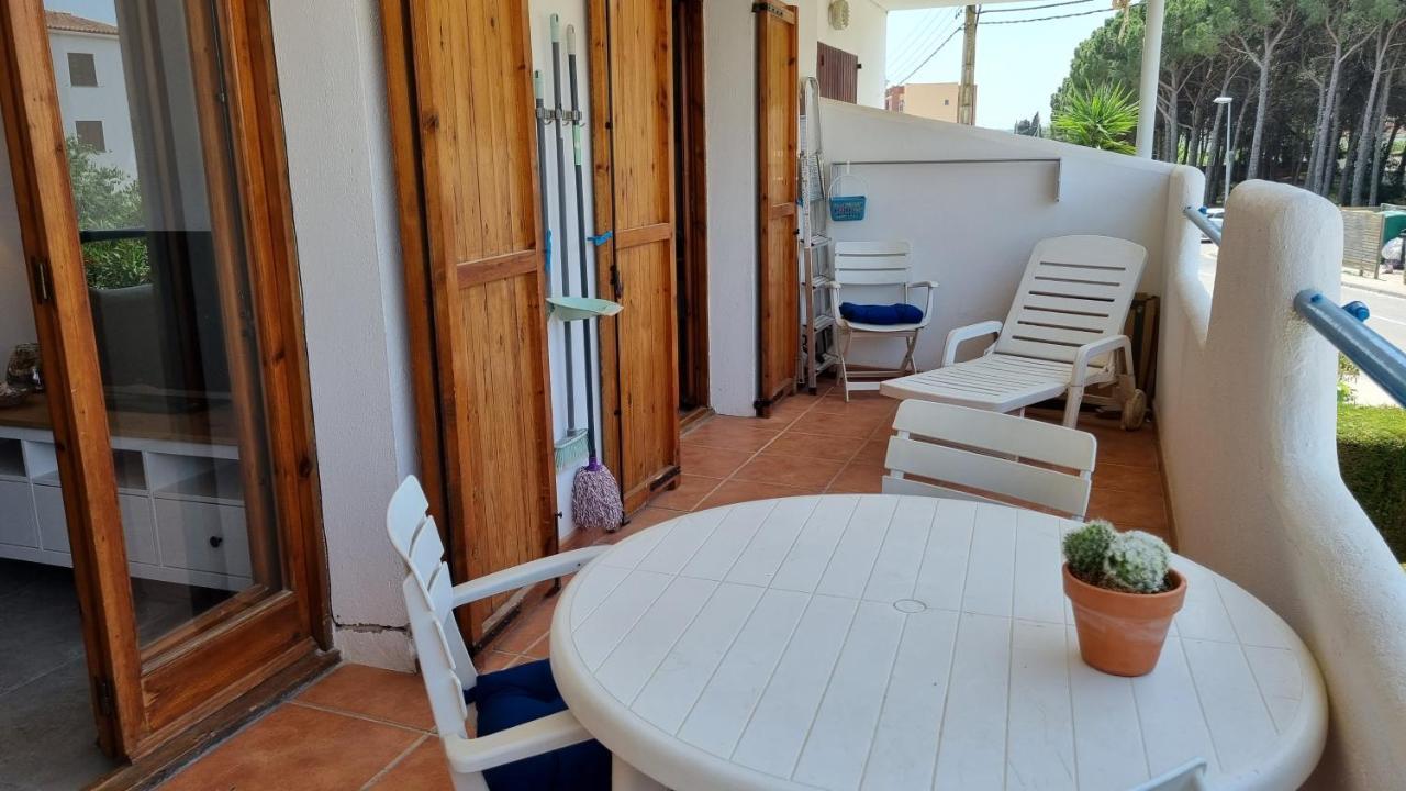 Apartamento familiar con piscina y wifi L' Escala Exterior foto